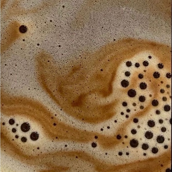 Meet your Posher, Megan - Picture 2 of 2